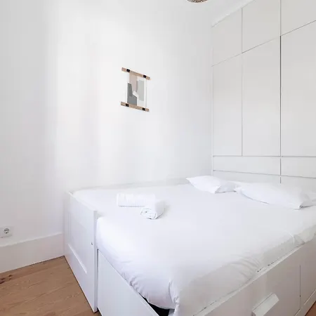 Akicity Praca De Espanha Sun Apartment *
